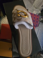Coach Women&rsquo;s Beige Gold Logo Slide Sandals Slip-On Size 7 Polyester