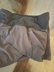 Lululemon Speed Up Low-Rise Lined Short 2.5&Prime; in multicolor size 2