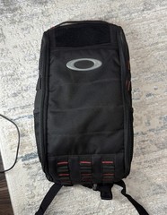 Oakley Extractor Sling Pack Backpack Black, Universal Fit, Y2K Tech Red, 90s Zip