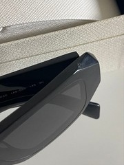 Excellent PRADA Black Rectangle Sunglasses SPR 17W-F w/ Box Made in Italy