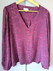 Apricot Lightweight Textured Long Sleeved Blouse With Button Detail Size 18 VGC