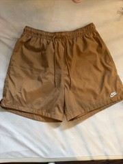Nike Men&rsquo;s Brown Athletic Mesh Lined Shorts Drawstring Pockets Size Medium