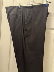 Black Rachel Zoe crop trousers in a US size 16. Front pockets, pull on style