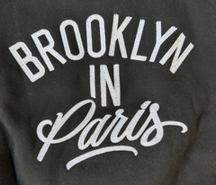 Brooklyn Nets Paris Bero Quarter Zip Pullover Sweatshirt Medium New with Tags