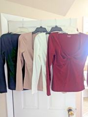 Old Navy Solid Twist-Front V-Neck Top M Burgundy Ivory Sand Black
