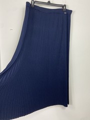 St. John Navy Blue Rayon Blend Stretch Waist Pleated Fabric knitted Large Skirt