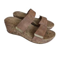 VIONIC Pepper Wedge Snakeskin Embossed Leather Sandals Women’s 8 Tan Comfort
