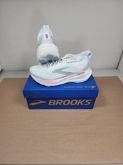 Size 11 Brooks Women&rsquo;s Glycerin 23 Color White / Harbor Mist / Metallic Wide D
