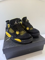 Jordan Air Jordan 4 Retro GS Black/Yellow Sneaker Youth US 6.5Y 408452-017