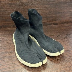 ILYSM Tabi Sock Unisex Sneakers Size M 8.5 W10 Black Knit Split Toe Ankle Boot