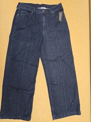 Beautiful by Lawrence Zarian Women&rsquo;s Straight Mid Rise Dark Wash Blue 5-Pocket