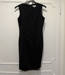 Calvin Klein Black Solid Pleated Sheath Dress Scoop Neck Zip Stretch Size 4