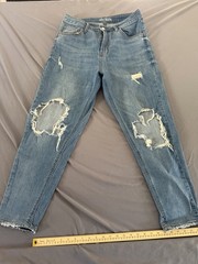 Wild Fable High Rise Mom Jeans Distressed Ripped 6R 99%Cotton 1%Spandex. EUC