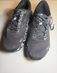 Brooks Ghost Running Shoes Men’s Size 11 Black Gray Athletic Sneakers Road Run.