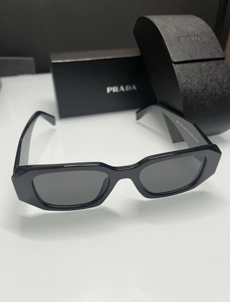 PRADA Men&rsquo;s Rectangular Black Plastic Sunglasses Gray Lens Designer Italian
