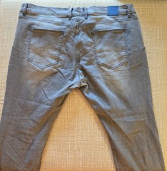 Mugsy Jeans Mens 42 x 32 Beans Casual Gray Straight Leg Stretch Denim FLX3NMG