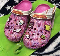 🔅Original Crocs Hello Kitty – Classic Clog – Size 5Men/7Women – NWT Fast Shipp.