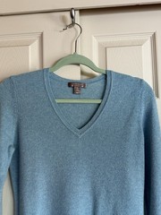 Macys Charter Club Women’s 100% cashmere sweater Light/Medium Blue, Medium