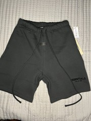 Essentials Fear of God Men&rsquo;s Black Fleece Cotton Sweat Shorts Drawstring Logo M