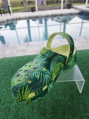 Crocs Classic Tropical Palm Print Clogs Green Unisex W8 M6 Comfort Shoes