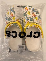 CROCS ASSORTED STYLES, DISNEY ETC BRAND NEW M7/W9 (Z)