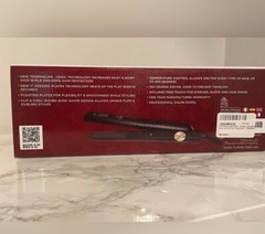 HSI PRO CERAMIC TOURMALINE IONIC FLAT IRON FRIZZ FREE HAIR THERAPY STRAIGHTENER