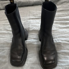 Dr. Martens Women’s Black Leather Chelsea Ankle Boots Square Toe US 9 M
