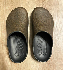 Crocs Dylan Clog Brown/Black Slide Sandals Slip-On Synthetic Men’s US 7