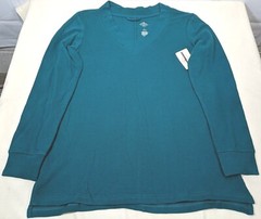 ST. JOHN&rsquo;S BAY Women&rsquo;s Green V-Neck Tapered L/S High-Low Slit Hem Top size M NWT