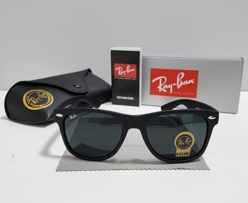 Ray-Ban RB2140 Wayfarer Sunglasses Black Frame Glass Gray Lens 50-22 mm