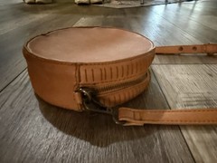 Universal Thread Tan Solid Round Crossbody Bag Zip Gold Hardware Detach Strap