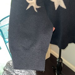 STAR PATTERN CASHMERE SWEATER IN BLACK- IVORY STARS