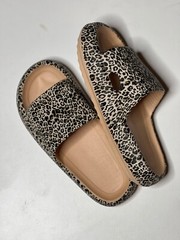 Walking On A Cloud Leopard Beach Pillow Slides Sandal COMFY Women or Men