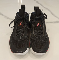 Jordan Unisex Kids Low Top Basketball Sneakers Black/Red/White 5Y DA9054-001