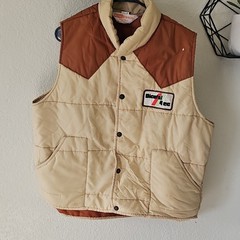 Active Generation Men&rsquo;s Beige/Brown Insulated Puffer Vest Snap-Front L