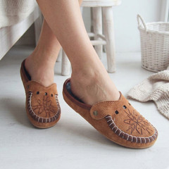 Women’s Sheepskin Wool Slippers – Warm Indoor House Shoes – Leather Gift