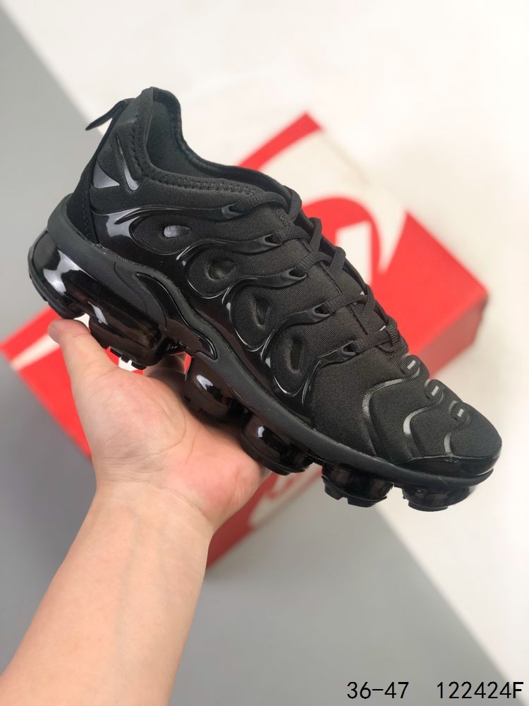 Men Shoe Nike Air VaporMax Plus Triple Black 924453-004