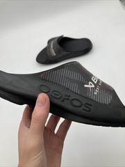 Oofos Bauer Next Game Recovory Adjustable Slides Black Men’s 7 Women&rsquo;s 9