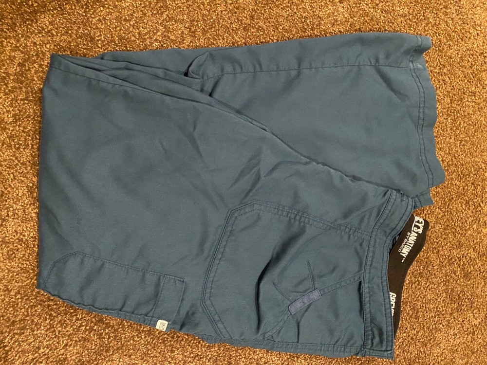 SOLID COLOR SRUB PANTS SIZES VARY, WILL SELL SEPARATELY