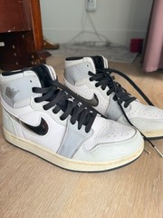 Jordan 1 Mid metallic silver Womens 7.5 Light Blue, Silver, Black